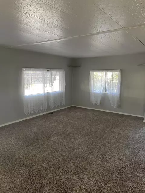 1291 Menomenee Ln, Redding, CA 96003 photo 4