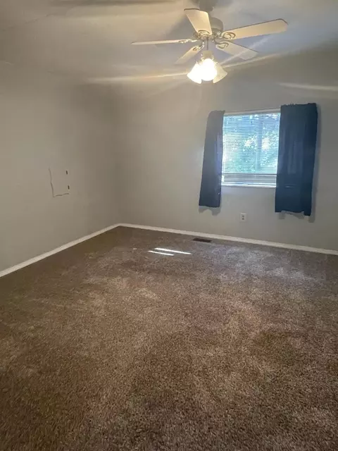 1291 Menomenee Ln, Redding, CA 96003 photo 7