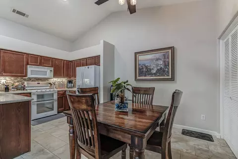 790 Stonebriar Trl, Redding, CA 96003 photo 13