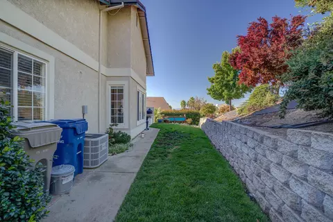 790 Stonebriar Trl, Redding, CA 96003 photo 32
