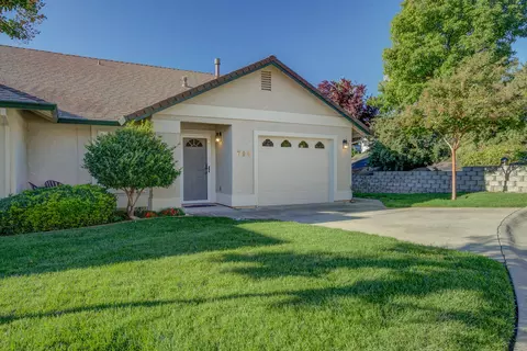 790 Stonebriar Trl, Redding, CA 96003 photo 4