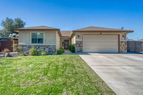 6498 Beretta Ln, Redding, CA 96001