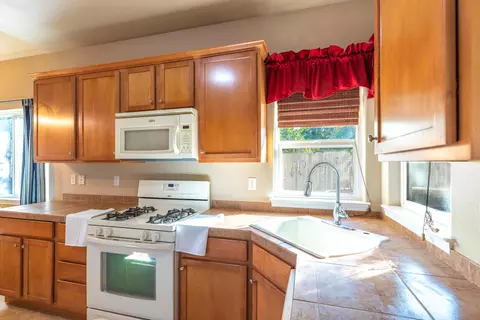 5442 Cedars Rd, Redding, CA 96001 photo 4