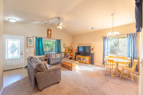 5442 Cedars Rd, Redding, CA 96001 photo 2