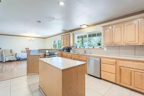 7307 Bohn Blvd, Anderson, CA 96007 photo 14