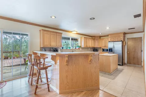 7307 Bohn Blvd, Anderson, CA 96007 photo 11