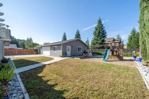 6928 Yvonne Ct, Redding, CA 96001 photo 30