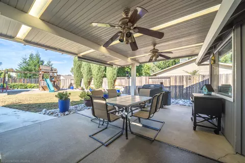 6928 Yvonne Ct, Redding, CA 96001 photo 28