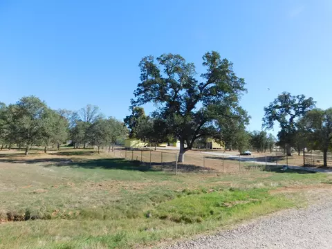 1051 Gibralter Rd, Redding, CA 96003 photo 2