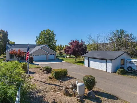 21893 Spoon Ln, Cottonwood, CA 96022
