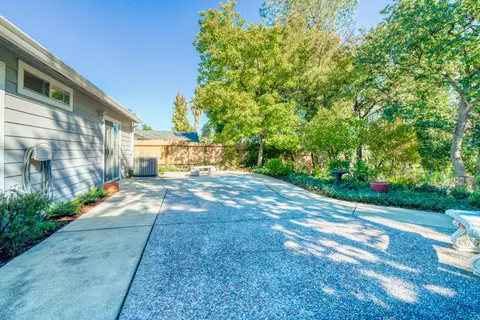 1404 Grouse Dr, Redding, CA 96003 photo 31