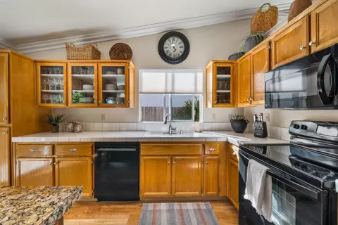 1404 Grouse Dr, Redding, CA 96003 photo 9