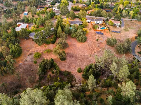 16111 Plateau Cir, Redding, CA 96001 photo 24