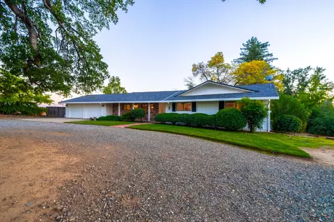 16111 Plateau Cir, Redding, CA 96001 photo 34