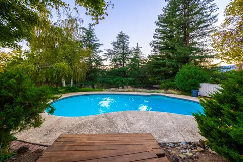 16111 Plateau Cir, Redding, CA 96001 photo 35
