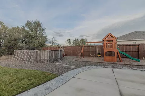 19618 Carnegie Dr, Redding, CA 96003 photo 25