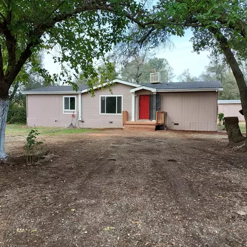 6388 Connie Ln, Anderson, CA 96007