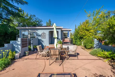2058 Sonoma St, Redding, CA 96001 photo 5