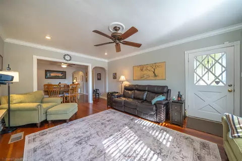 2058 Sonoma St, Redding, CA 96001 photo 9