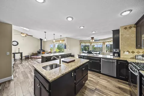 12080 Happy Trail Dr, Red Bluff, CA 96080 photo 8
