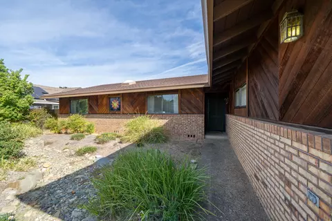 485 Teakwood Dr, Redding, CA 96003 photo 4