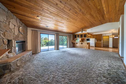 485 Teakwood Dr, Redding, CA 96003 photo 9
