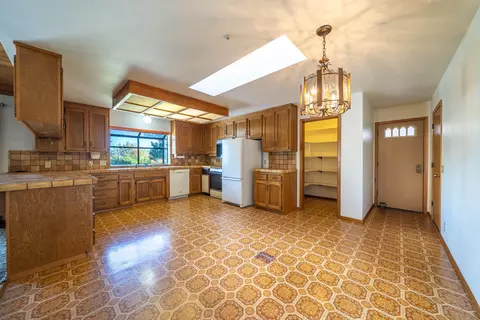 485 Teakwood Dr, Redding, CA 96003 photo 10