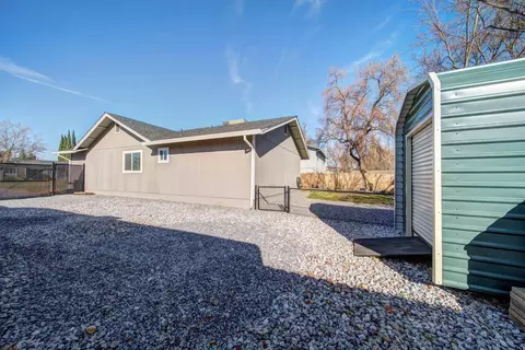 6937 Yvonne Ct, Redding, CA 96001 photo 38
