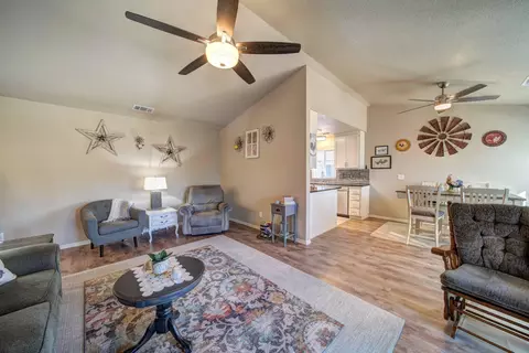6937 Yvonne Ct, Redding, CA 96001 photo 7