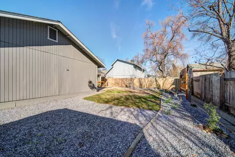 6937 Yvonne Ct, Redding, CA 96001 photo 37