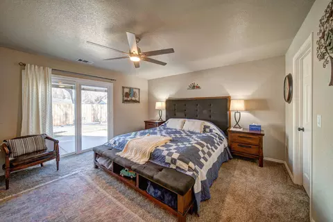 6937 Yvonne Ct, Redding, CA 96001 photo 25