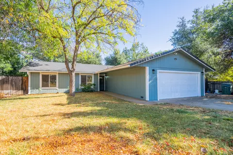 3677 Alma Ave, Redding, CA 96002