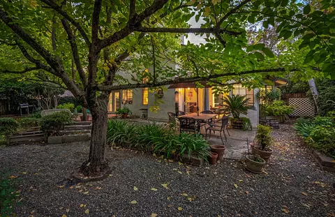 571 Armando Ave, Redding, CA 96003 photo 4