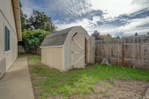 6679 Waterford Dr, Redding, CA 96001 photo 34