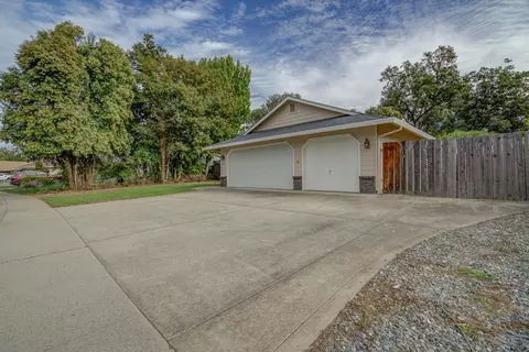 6679 Waterford Dr, Redding, CA 96001 photo 39
