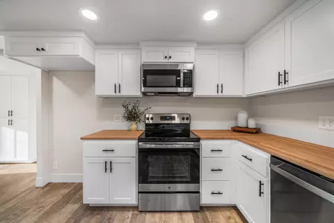 1245 Olive Ave, Redding, CA 96001 photo 10