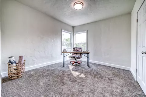 2415 Gold St, Redding, CA 96001 photo 12