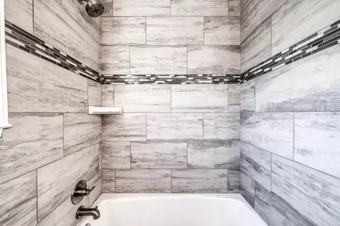 2415 Gold St, Redding, CA 96001 photo 8