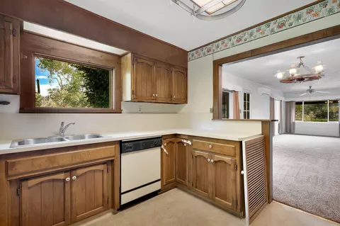 2626 N Bonnyview Rd, Redding, CA 96001 photo 16
