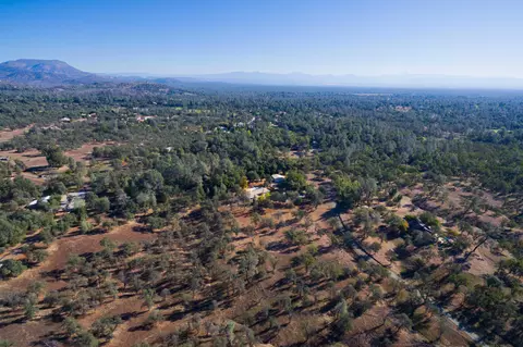 View/Area - 19402 Covey Rd, Redding, CA 96003 photo 11 of 11