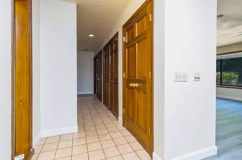 Entry Way - 19402 Covey Rd, Redding, CA 96003 photo 2 of 6