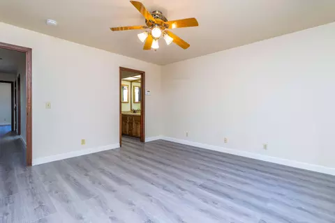 Bedroom - 19402 Covey Rd, Redding, CA 96003 photo 1 of 4