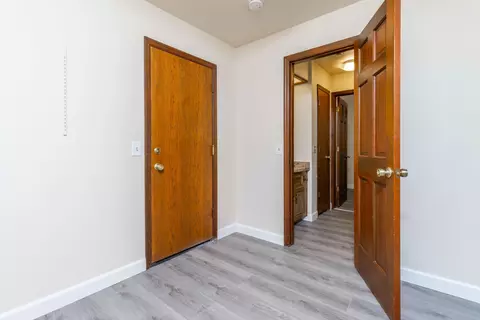 Entry Way - 19402 Covey Rd, Redding, CA 96003 photo 3 of 6