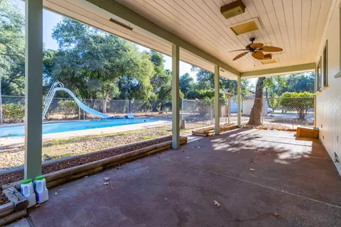 Exterior - 19402 Covey Rd, Redding, CA 96003 photo 8 of 15
