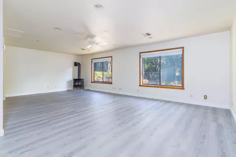 Living - 19402 Covey Rd, Redding, CA 96003 photo 2 of 3