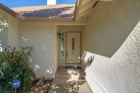 4957 Tralee Ln, Redding, CA 96001 photo 2