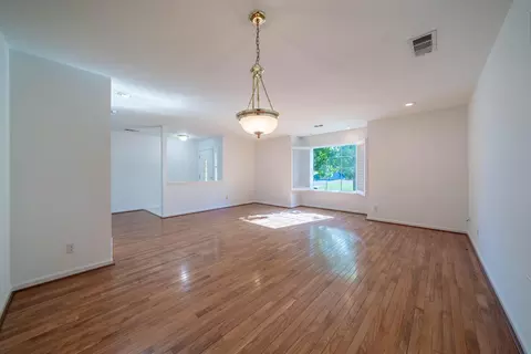 4957 Tralee Ln, Redding, CA 96001 photo 9