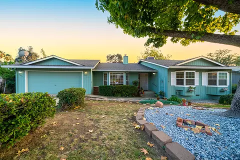 2851 Camulos Way, Redding, CA 96002