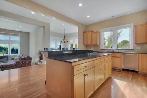 1054 Bianca Walk, Redding, CA 96001 photo 48