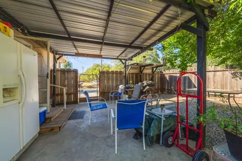 16755 Thompson Ln, Redding, CA 96001 photo 14